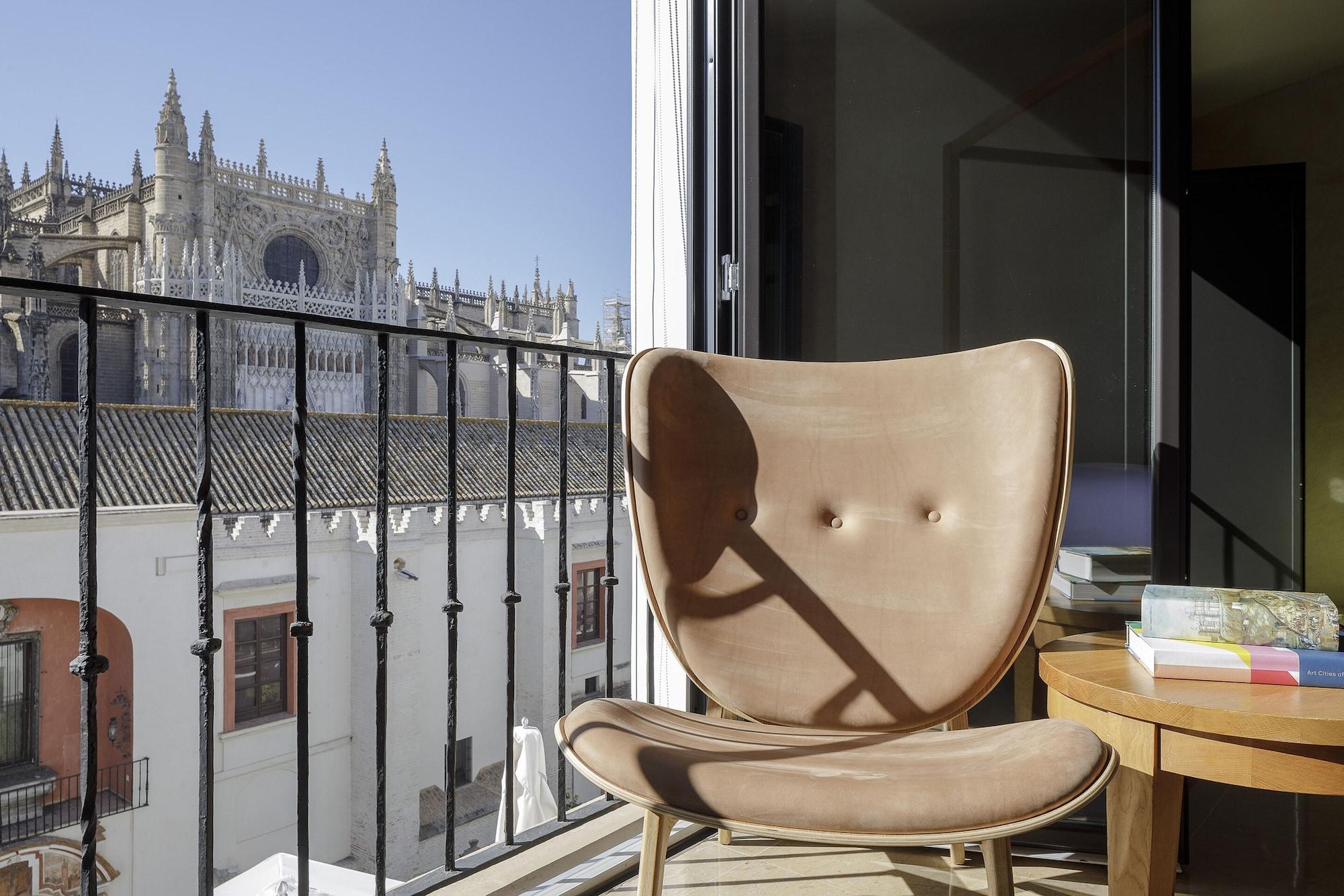 Eme Catedral Mercer Hotel Σεβίλλη Εξωτερικό φωτογραφία The Butterfly chair