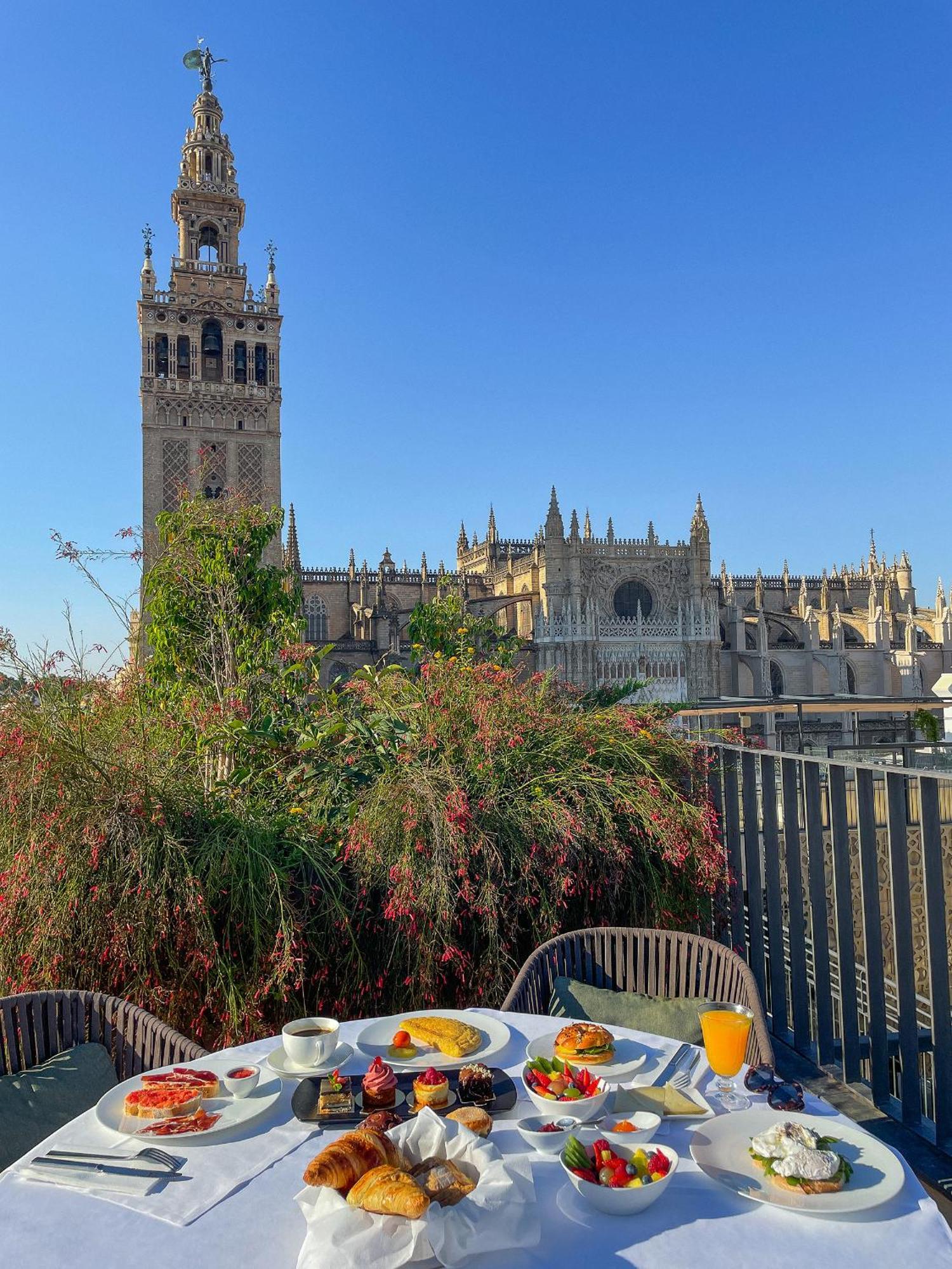 Eme Catedral Mercer Hotel Σεβίλλη Εξωτερικό φωτογραφία The University of Seville